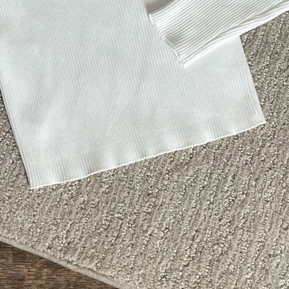 Sincerely Jules Square Neck Long Sleeve Crop Top White - Size S - Picture 5 of 8